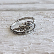 Load image into Gallery viewer, Sterling silver juniper ring,Woodland ringTwig ring, Woodland wedding rings