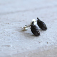 Load image into Gallery viewer, Botanical Stud earring, Cardamom earrings, Small stud earrings, Gift under 45