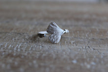 Load image into Gallery viewer, Silver Ginkgo leaf ring , Nature cast ring, Silver leaf jewellery, Silver botanical ring