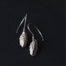 Load image into Gallery viewer, Cardamom sterling silver earrings, Nature inspired earrings, Dangle earrings , Gift for cooks