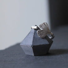 Load image into Gallery viewer, Silver Ginkgo leaf ring , Nature cast ring, Silver leaf jewellery, Silver botanical ring