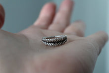 Load image into Gallery viewer, Sterling silver lavender leaf ring, Silver nature ring, Delicate ring