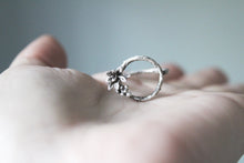 Load image into Gallery viewer, Twig Ring Sterling Silver, Open Circle Ring, Simple Flower Ring Sterling Silver