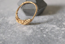 Load image into Gallery viewer, 14k solid  gold plant ring, Succulent ring, Nature engagement ring