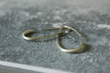 Load image into Gallery viewer, Sterling silver oval hoop earrings, Minimal jewelry, Geometric hoops, Everyday earrings