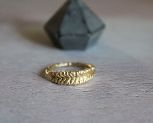 14Κ solid gold Lavender leaf ring, Alternative engagement ring, Gold nature ring, Gift for her