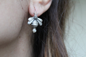 Bee earrings with pearl, Insect  jewelry for her