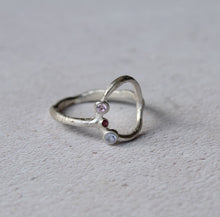 Load image into Gallery viewer, Open oval sterling silver ring with zircon