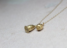 Load image into Gallery viewer, 9k solid gold poppy pod necklace, Poppy Pendant, Botanical Necklace
