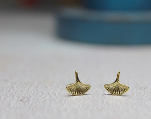 14k solid gold tiny ginkgo leaf stud earrings