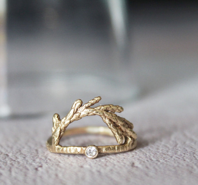 14k solid gold cedar leaf ring with white zircon, Alternative engagement ring, Chevalier ring